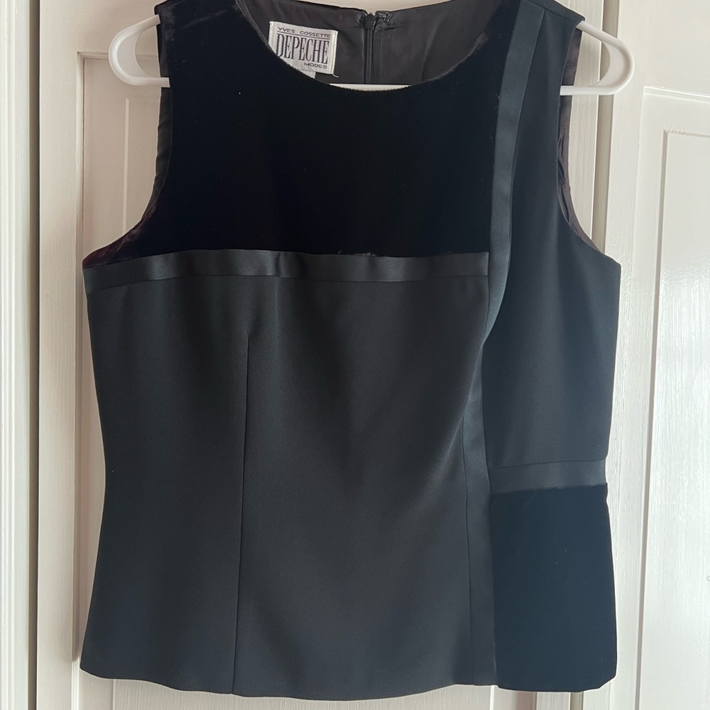 Depeche Black Sleeveless Blouse